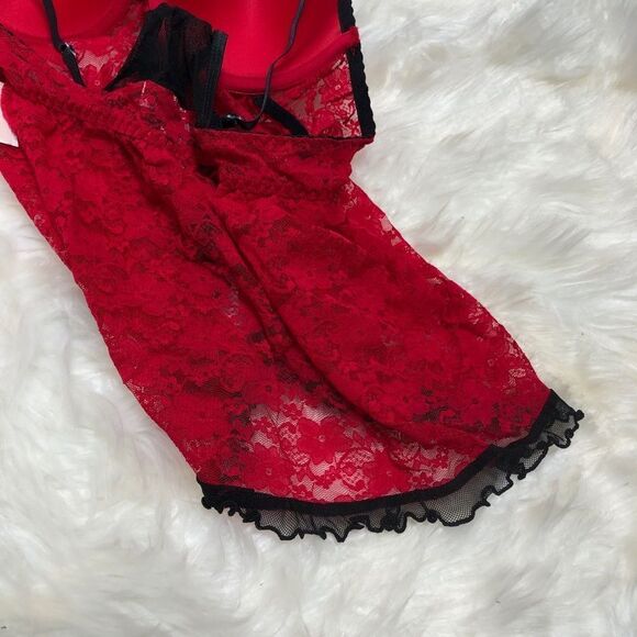 NWT Linea Donatella Intimates Camidoll & Thong Red w/ Black Lace Trim - Picture 14 of 15
